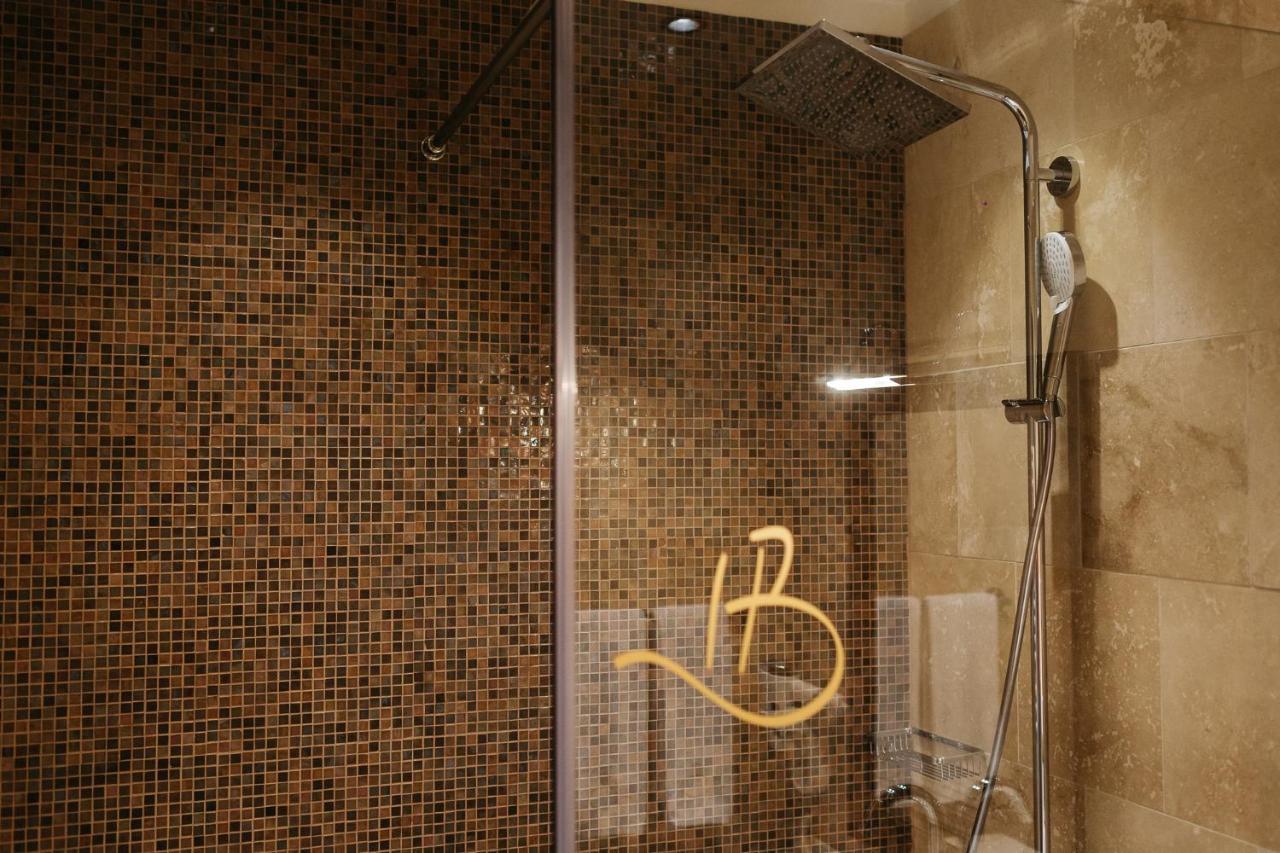 Briliant Hotel Cluj-Napoca Esterno foto