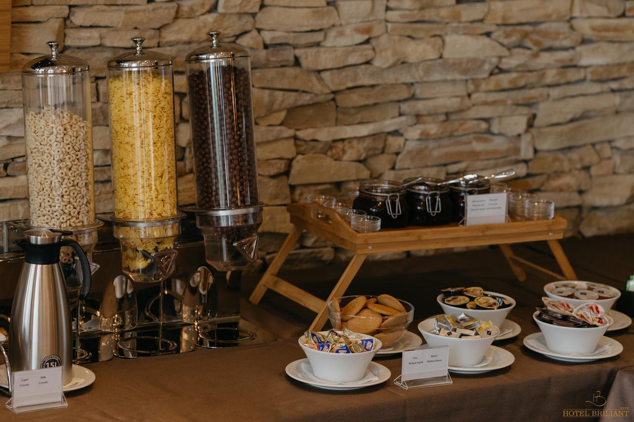 Briliant Hotel Cluj-Napoca Esterno foto