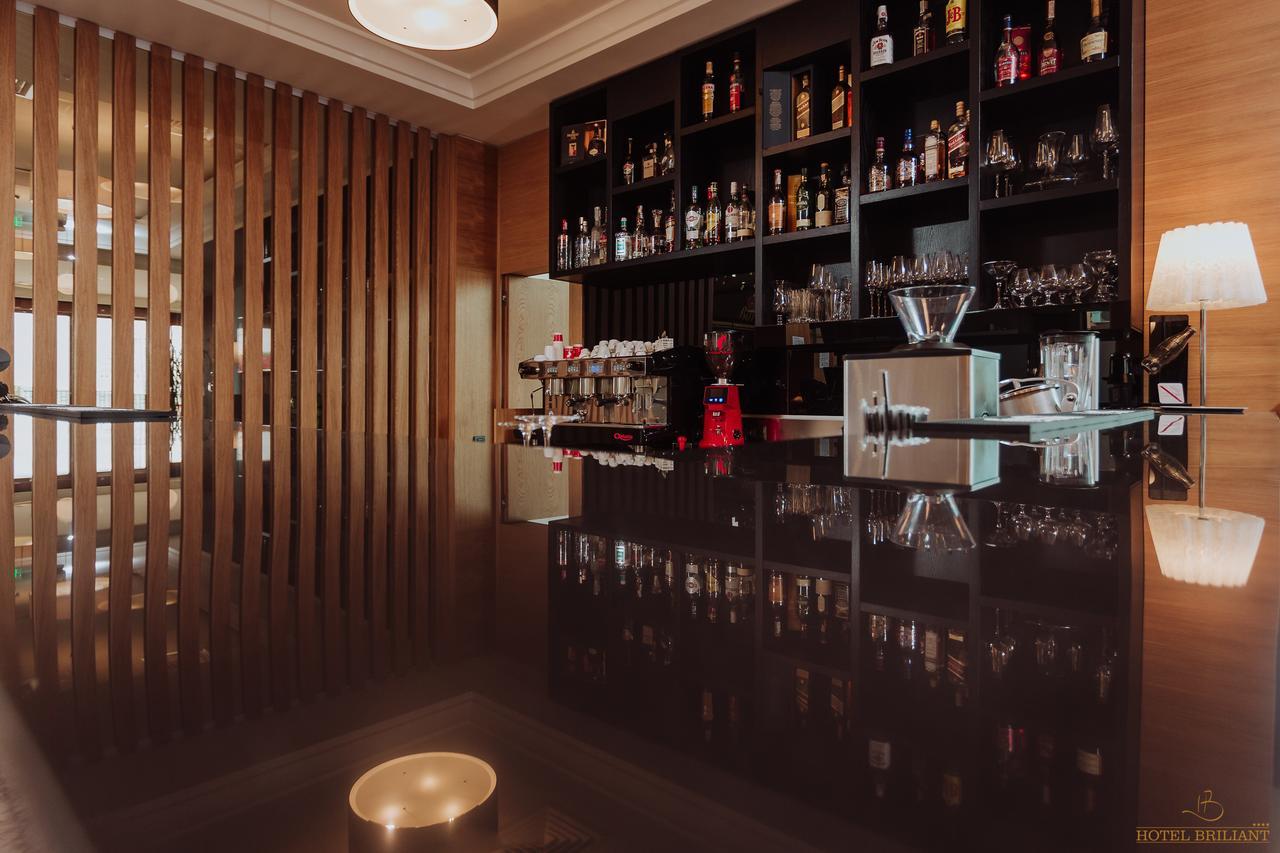 Briliant Hotel Cluj-Napoca Esterno foto
