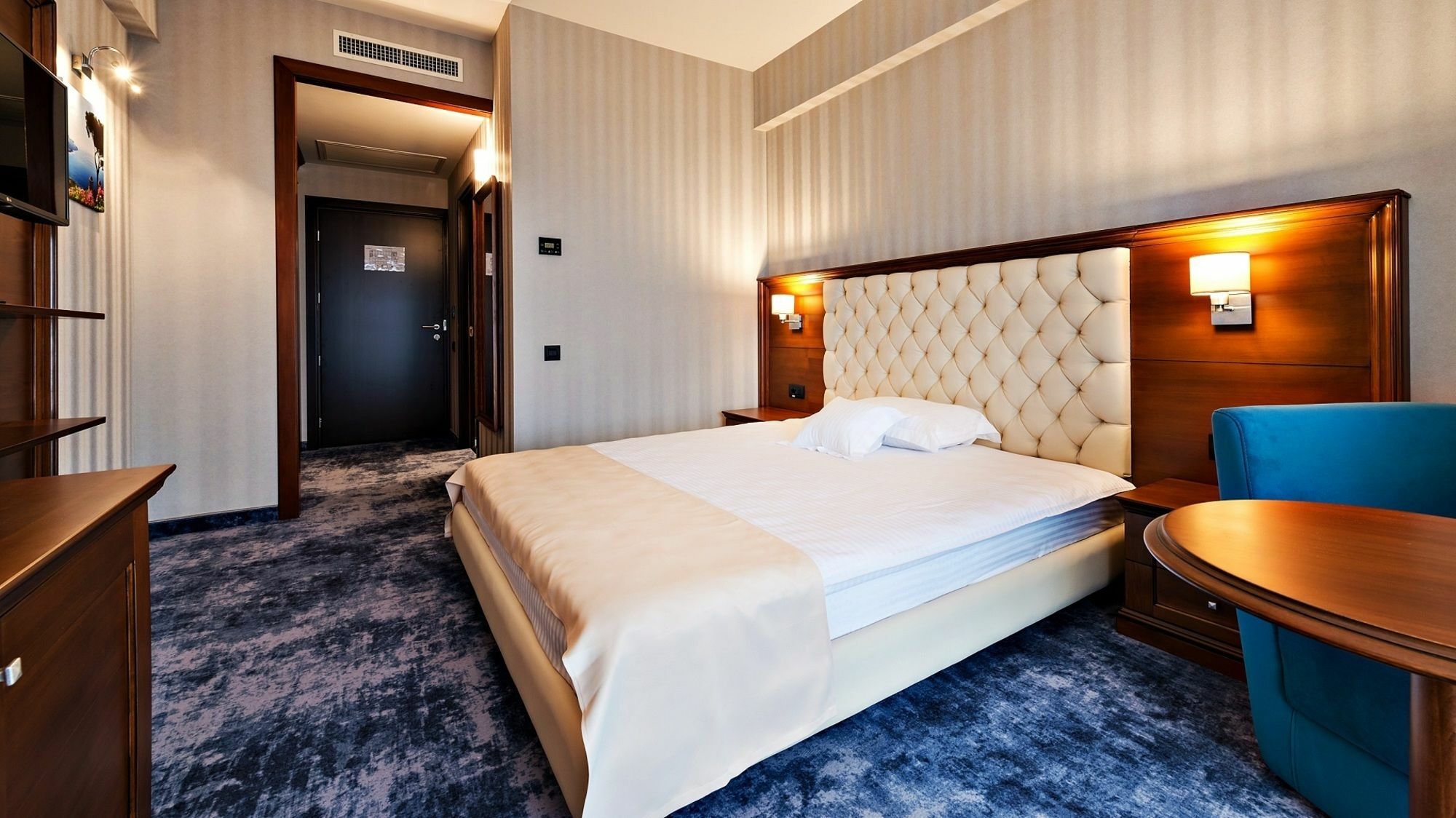Briliant Hotel Cluj-Napoca Esterno foto